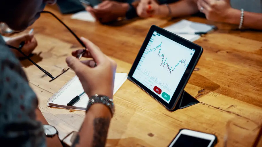The Ultimate Cryptocurrency Investment Guide: How to Get Started in 2025